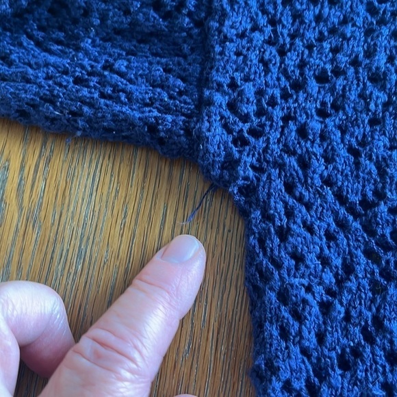 L.A. Hearts Sweater Blue Open Weave Navy Size M/L Long Sleeves Crew Neck - Picture 14 of 14